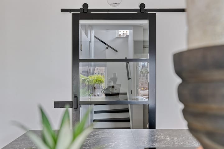 Foto 12 van Carry van Bruggenweg 7