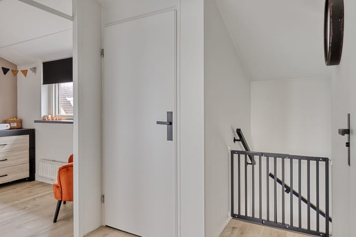 Foto 24 van Carry van Bruggenweg 7