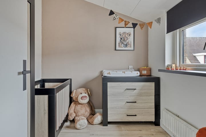 Foto 25 van Carry van Bruggenweg 7