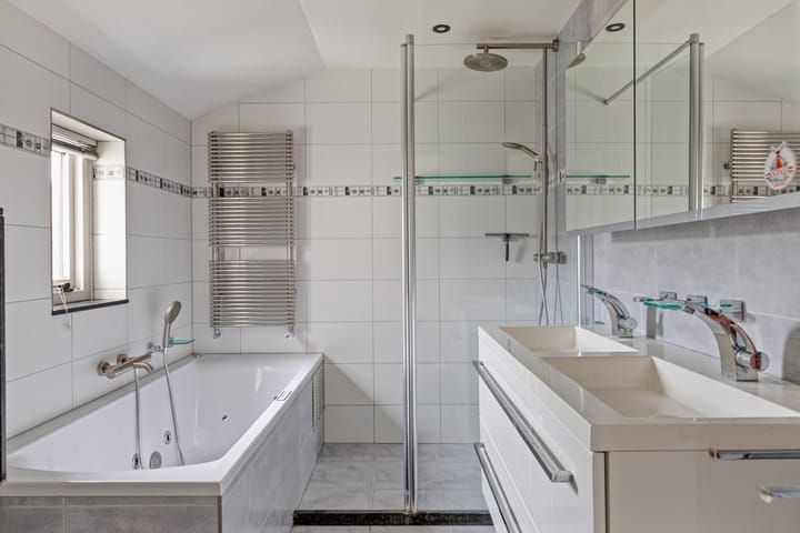 Foto 31 van Carry van Bruggenweg 7