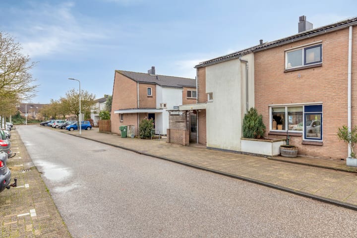 Foto 34 van Carry van Bruggenweg 7