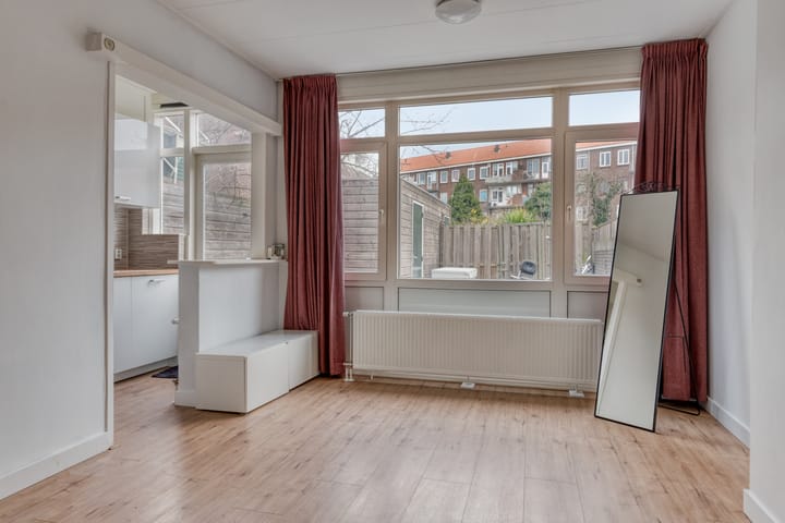 Photo 8 of Sweelinckstraat 81