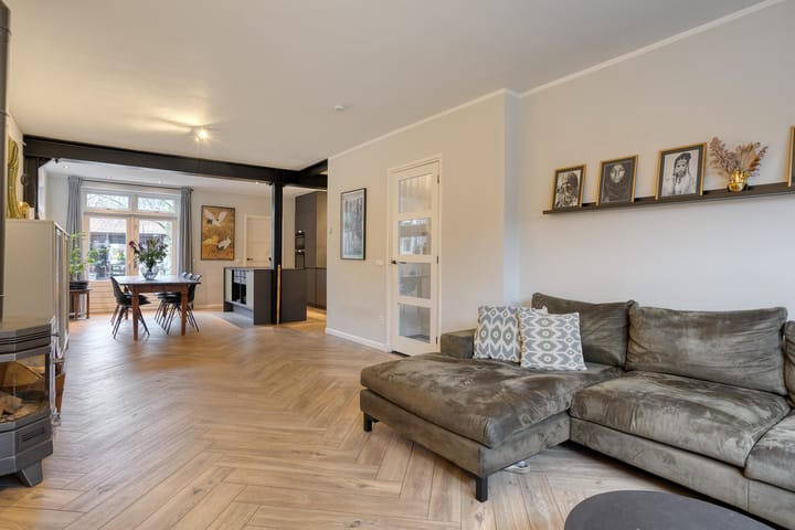 Photo 2 of Raadhuisstraat 56