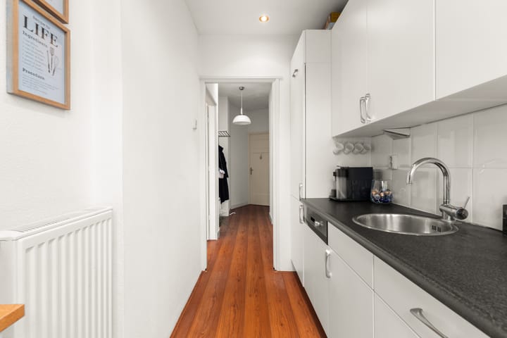 Photo 10 of Vreeswijkstraat 354