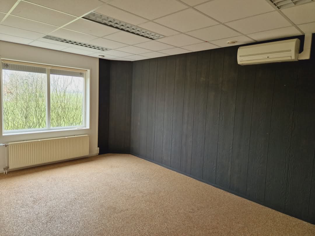 View photo 2 of Vaart Nz 2-A