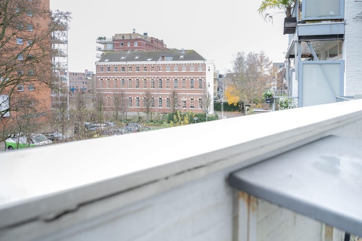 Foto 19 van Honingerdijk 25-A