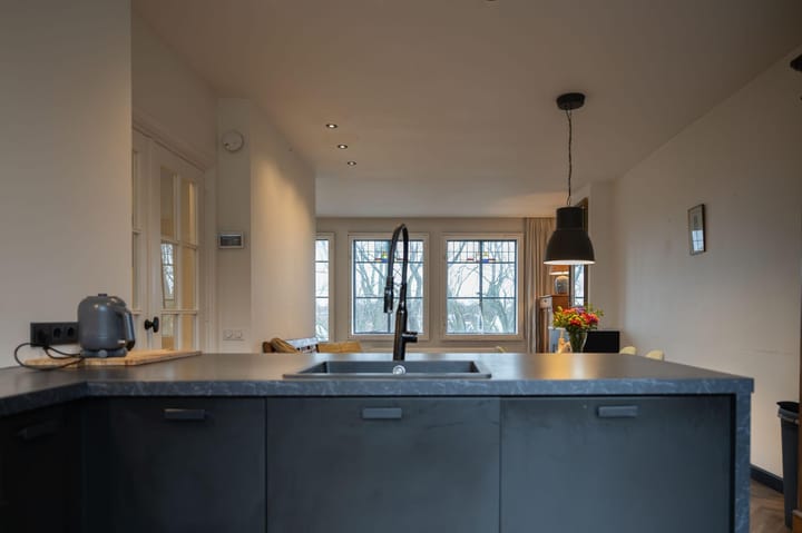 Foto 6 van Honingerdijk 25-A