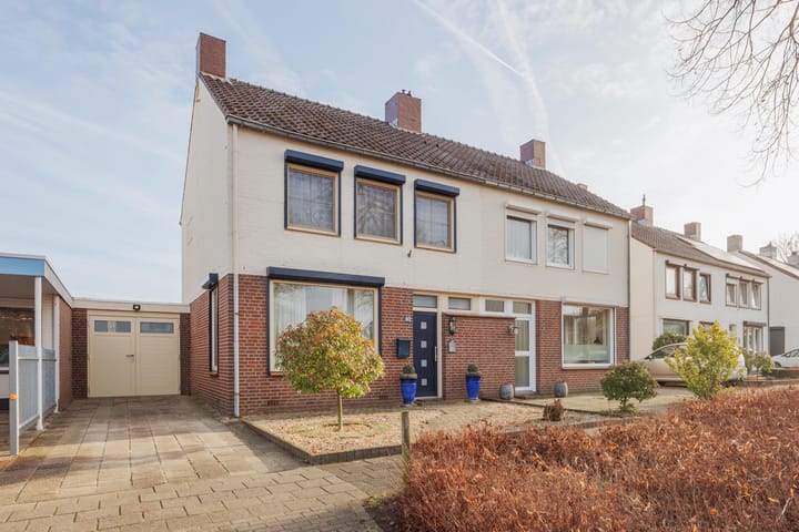 Photo 1 of Burg Cremersstraat 60