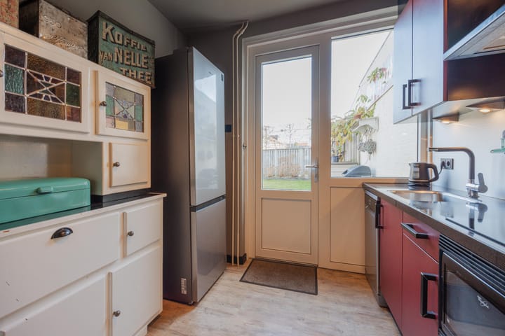 Photo 15 of Burg Cremersstraat 60