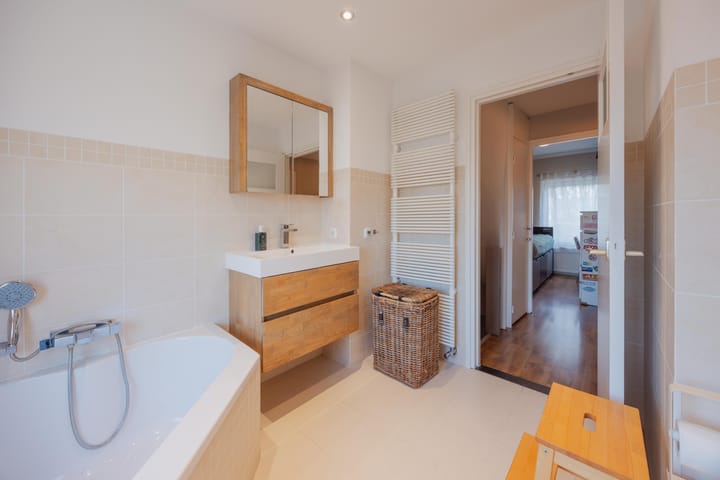 Photo 24 of Burg Cremersstraat 60