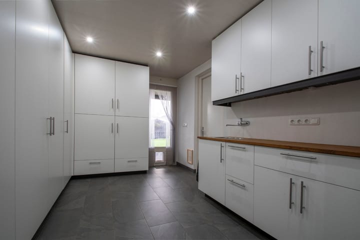 Photo 24 of De Spar 28