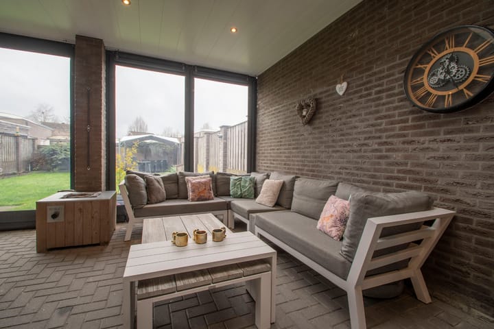 Photo 31 of De Spar 28