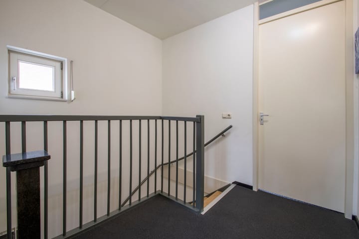 Photo 34 of De Spar 28