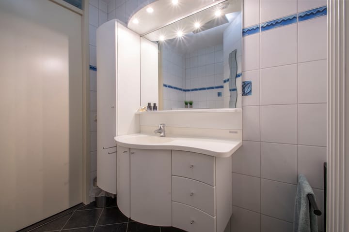 Photo 40 of De Spar 28