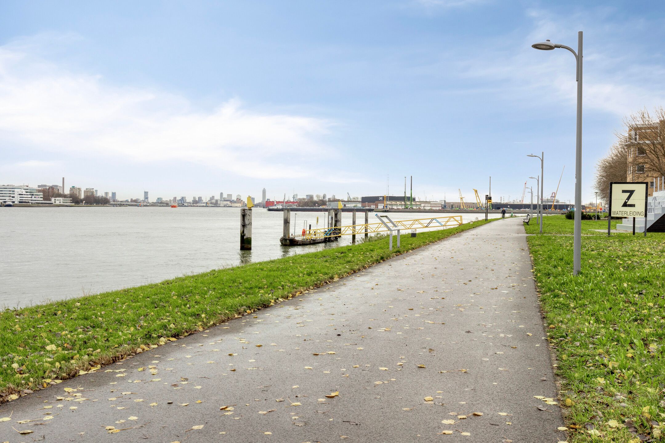 Foto 24 van Madroelstraat 14