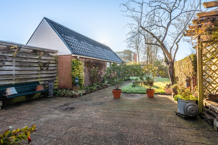 Foto 16 van Farmsumerweg 58