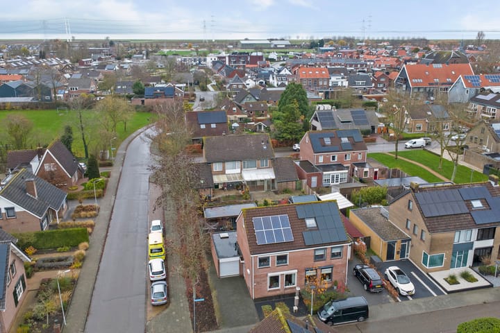 Foto 37 van Zwartebessestraat 48