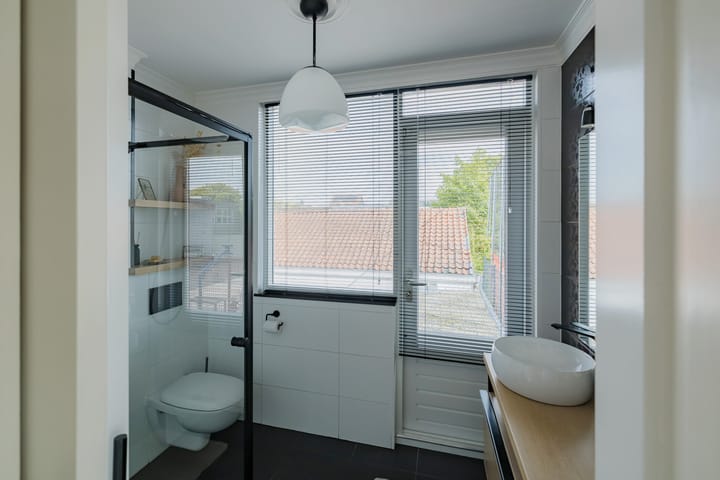 Photo 48 of Soendastraat 51