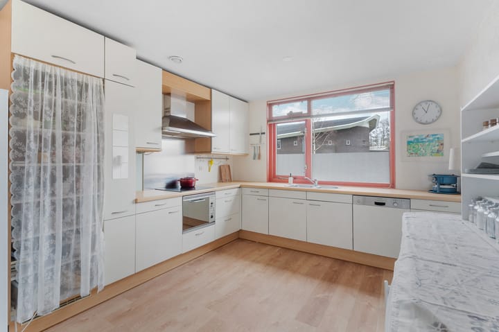 Photo 25 of Simon van Collemstraat 56