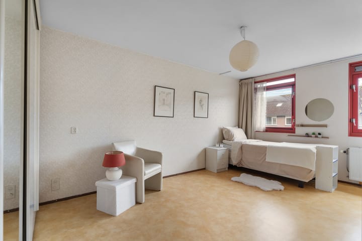 Photo 27 of Simon van Collemstraat 56