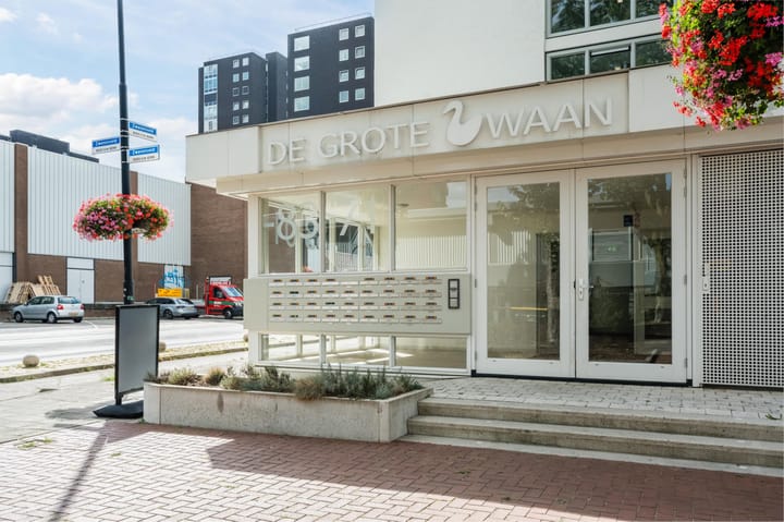 Photo 4 of Zwanenveld 8323