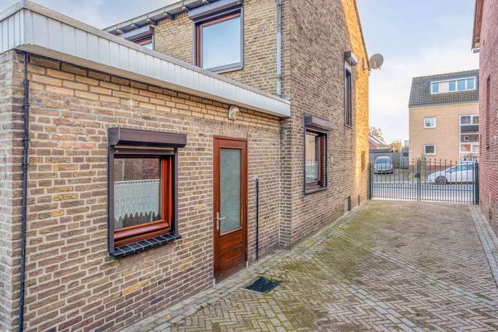 Foto 40 van Haanraderweg 239