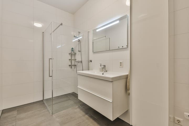 Photo 15 of Peter Schatstraat 85