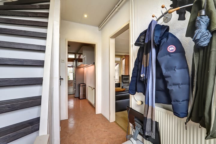 Photo 9 of Bernhard Zweersstraat 63