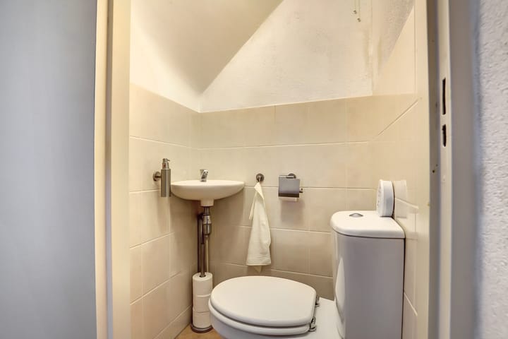 Photo 10 of Bernhard Zweersstraat 63