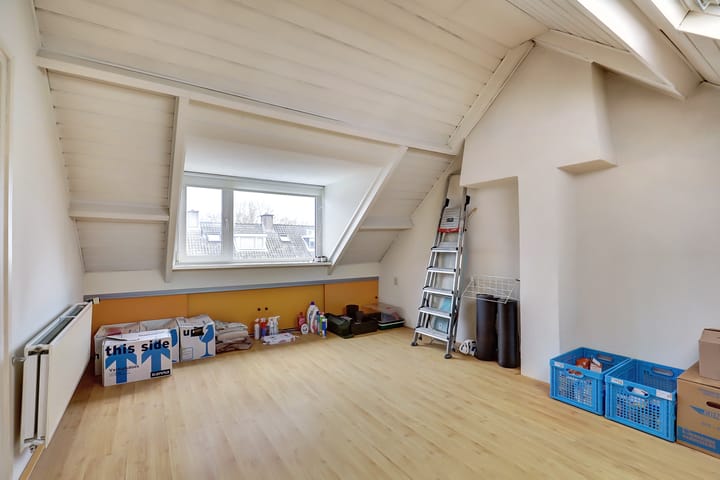 Photo 24 of Bernhard Zweersstraat 63