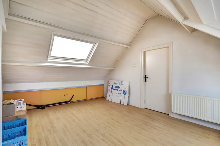 Photo 25 of Bernhard Zweersstraat 63