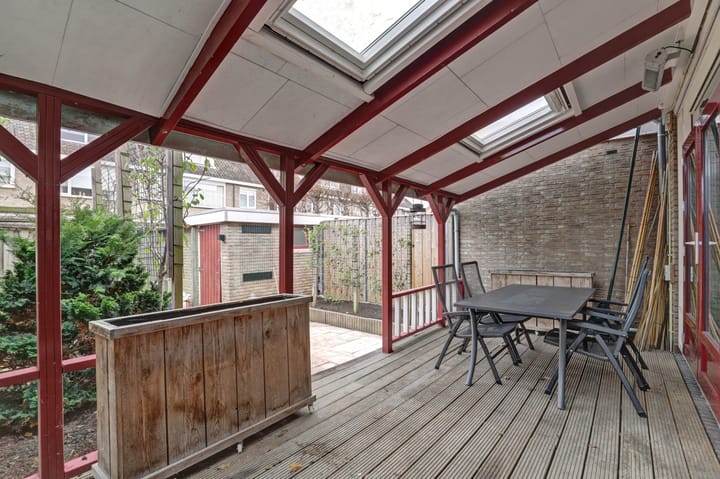 Photo 26 of Bernhard Zweersstraat 63