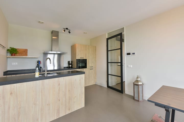 Foto 11 van Leemhorststraat 108