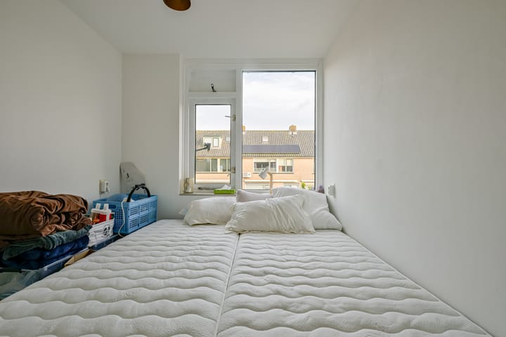 Photo 16 of Tureluurstraat 18