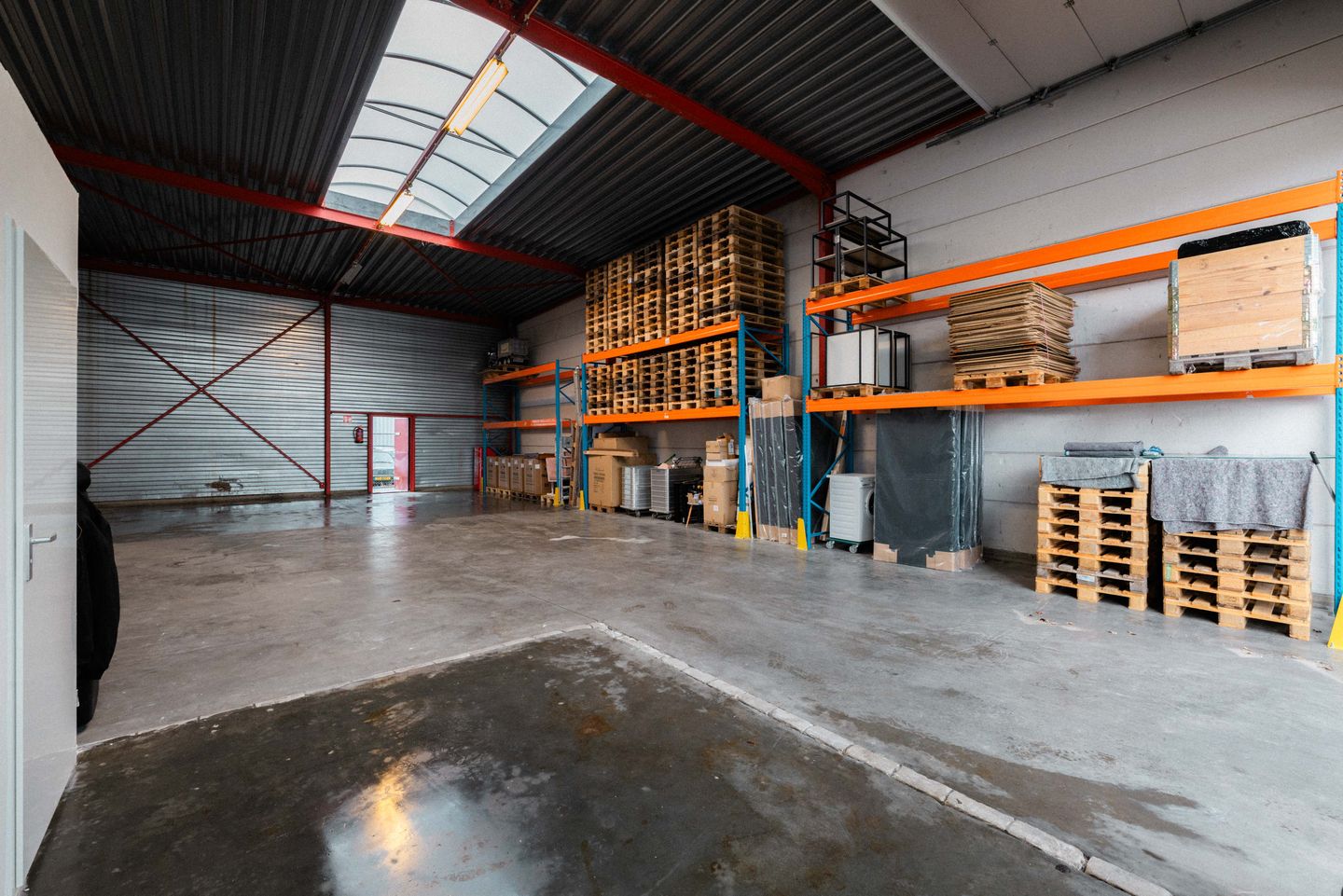 Bekijk foto 2 van Einsteinweg 19-b