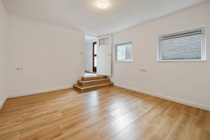 Foto 28 van dr. Schaepmanlaan 63-A