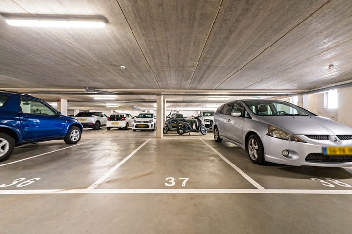 Foto 42 van Bajonetstraat 60