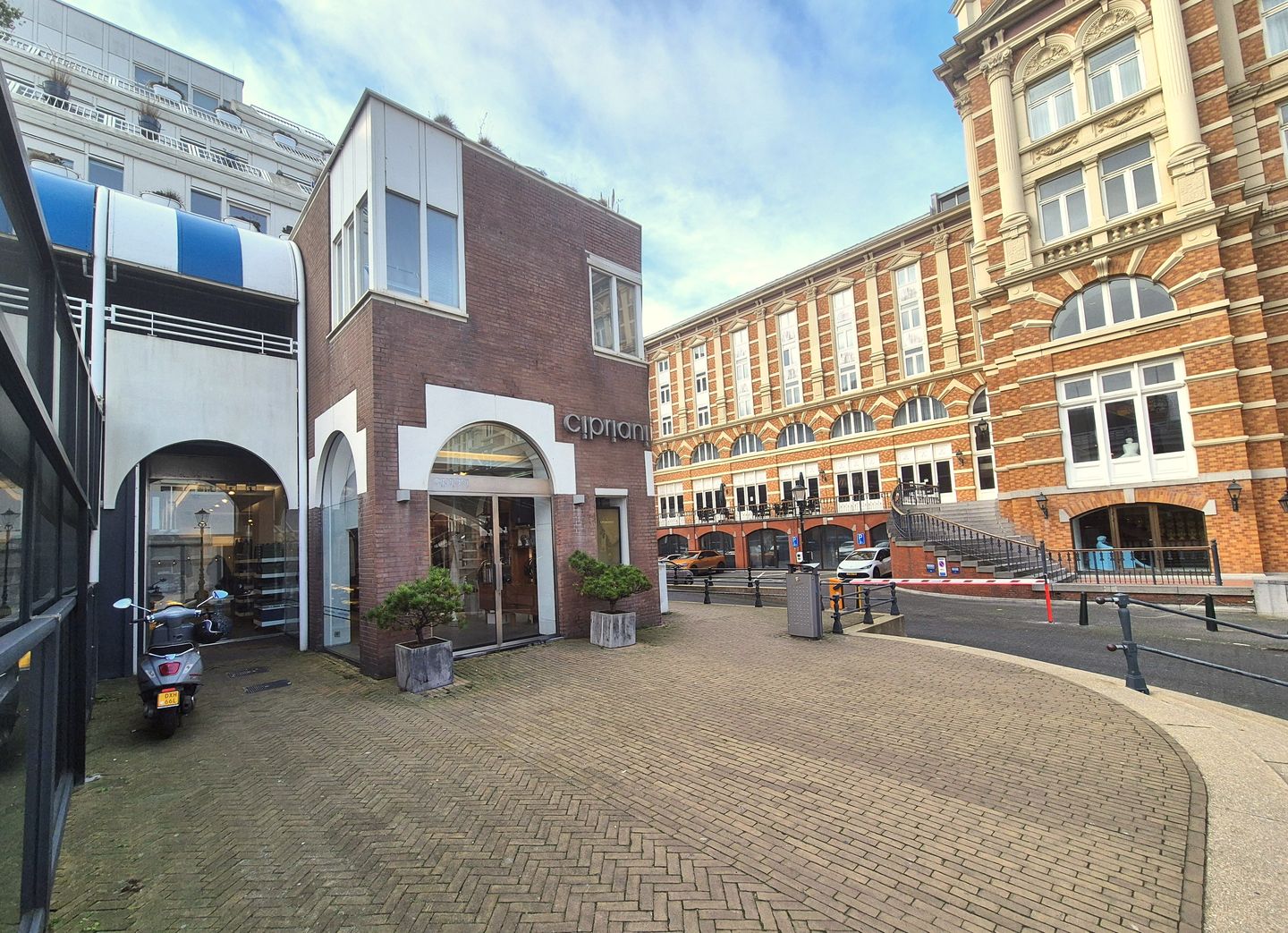 View photo 3 of Gevers Deynootplein 131