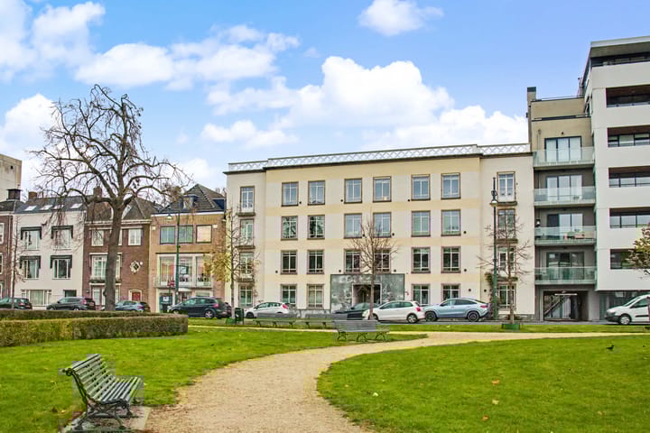 Jansbuitensingel 16-4