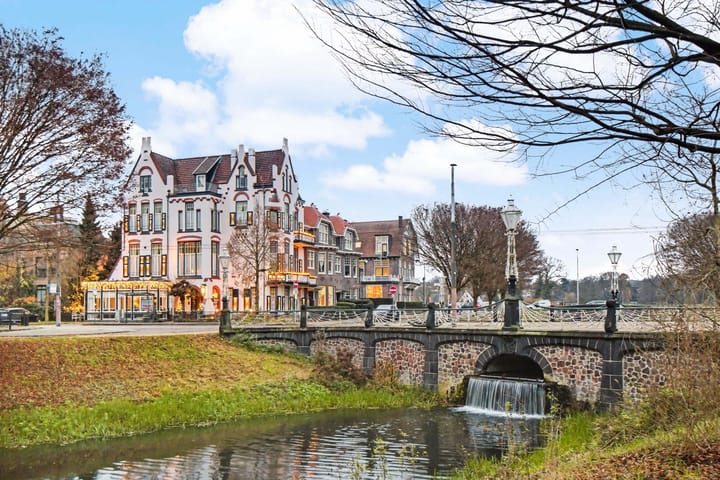 Foto 31 van Jansbuitensingel 16-4