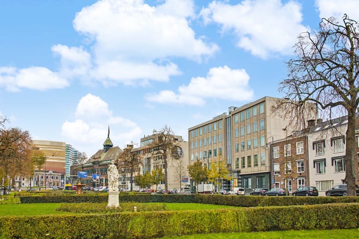 Foto 32 van Jansbuitensingel 16-4