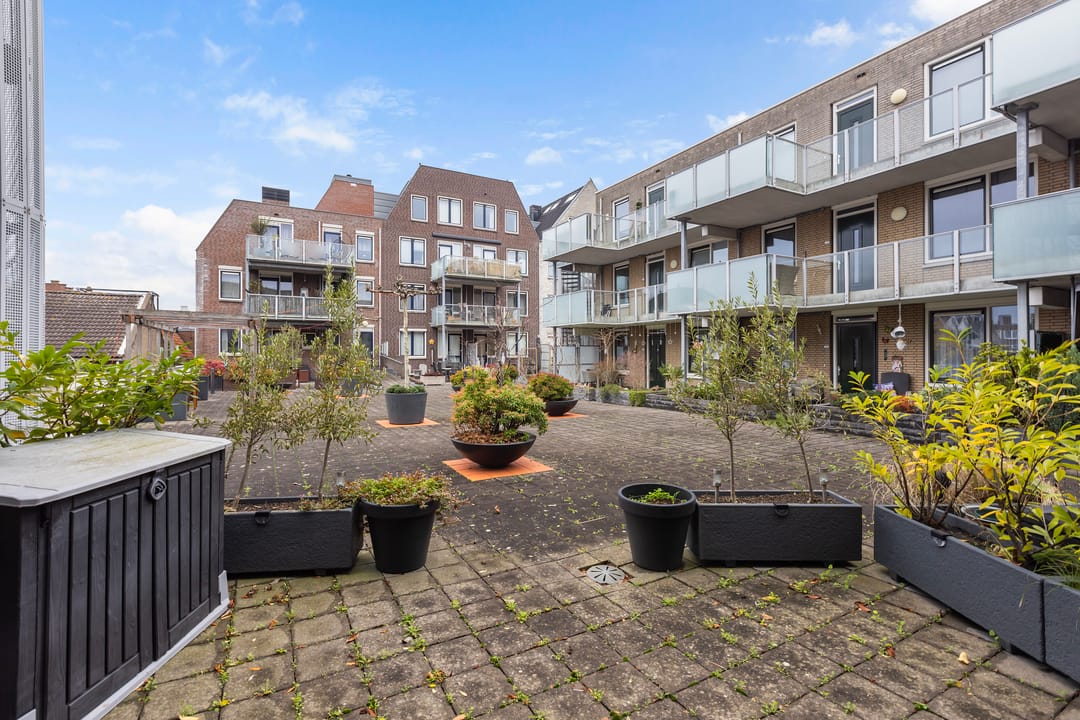 Foto 38 van Fenacoliuslaan 104