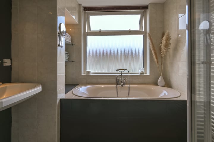 Foto 16 van Hélène Swarthstraat 26