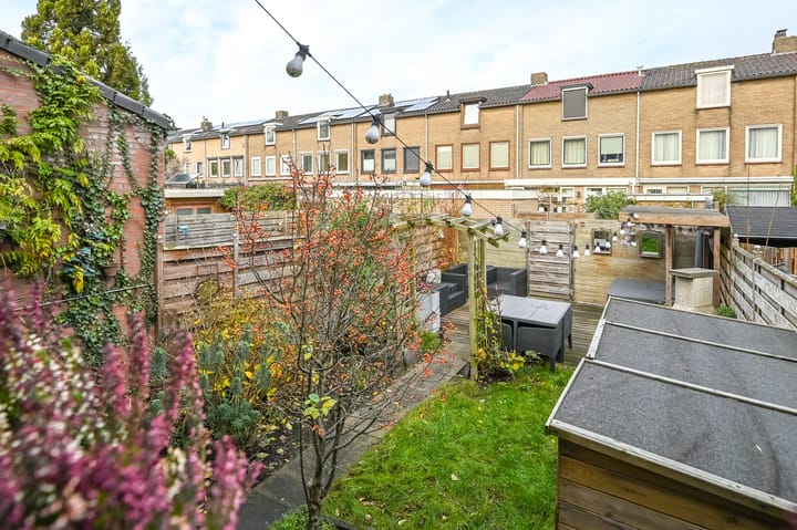 Foto 25 van Hélène Swarthstraat 26