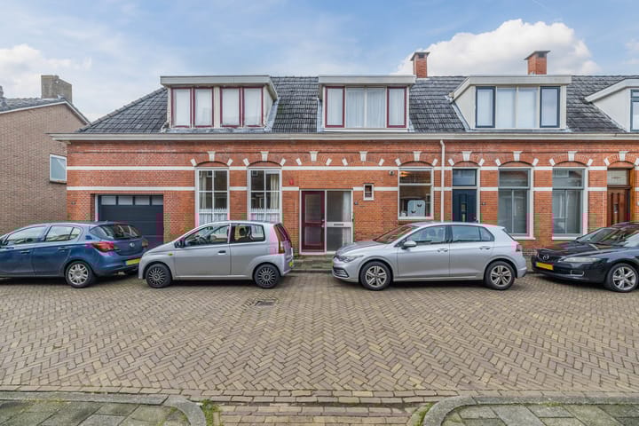 Esstraat 38