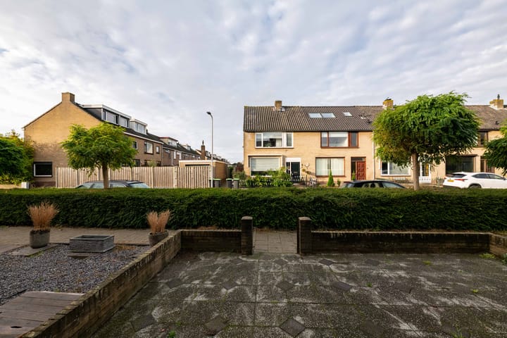 Foto 33 van Jhr Mr A F de Savornin Lohmanstraat 13