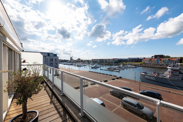 Photo 12 of Timmer Werf 57