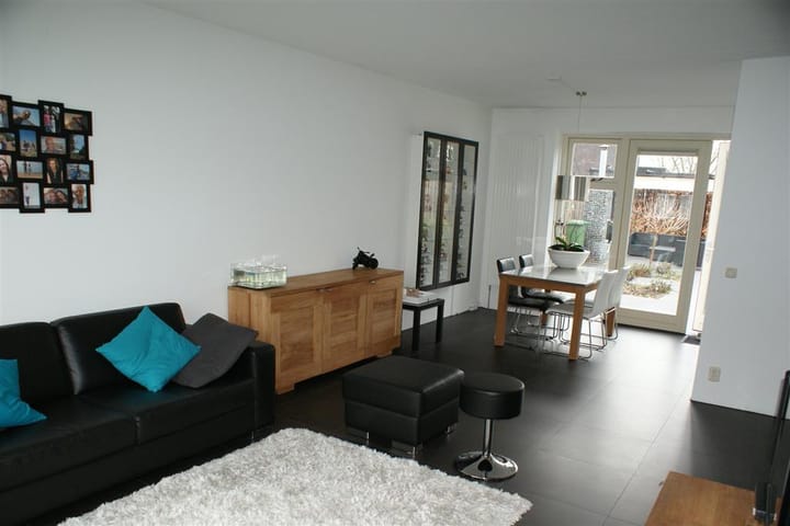 Foto 3 van Warmoeshof 14