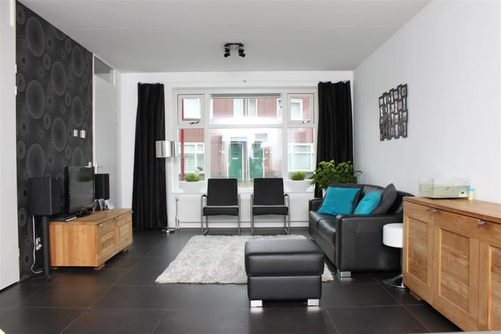 Photo 8 of Warmoeshof 14