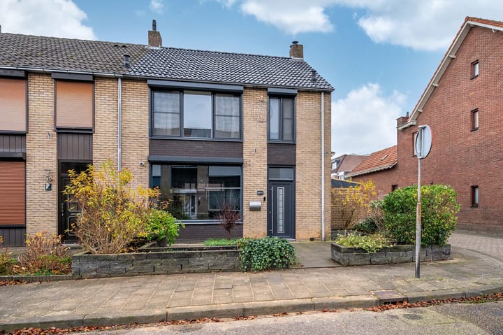 Foto 1 van van Haeffstraat 19